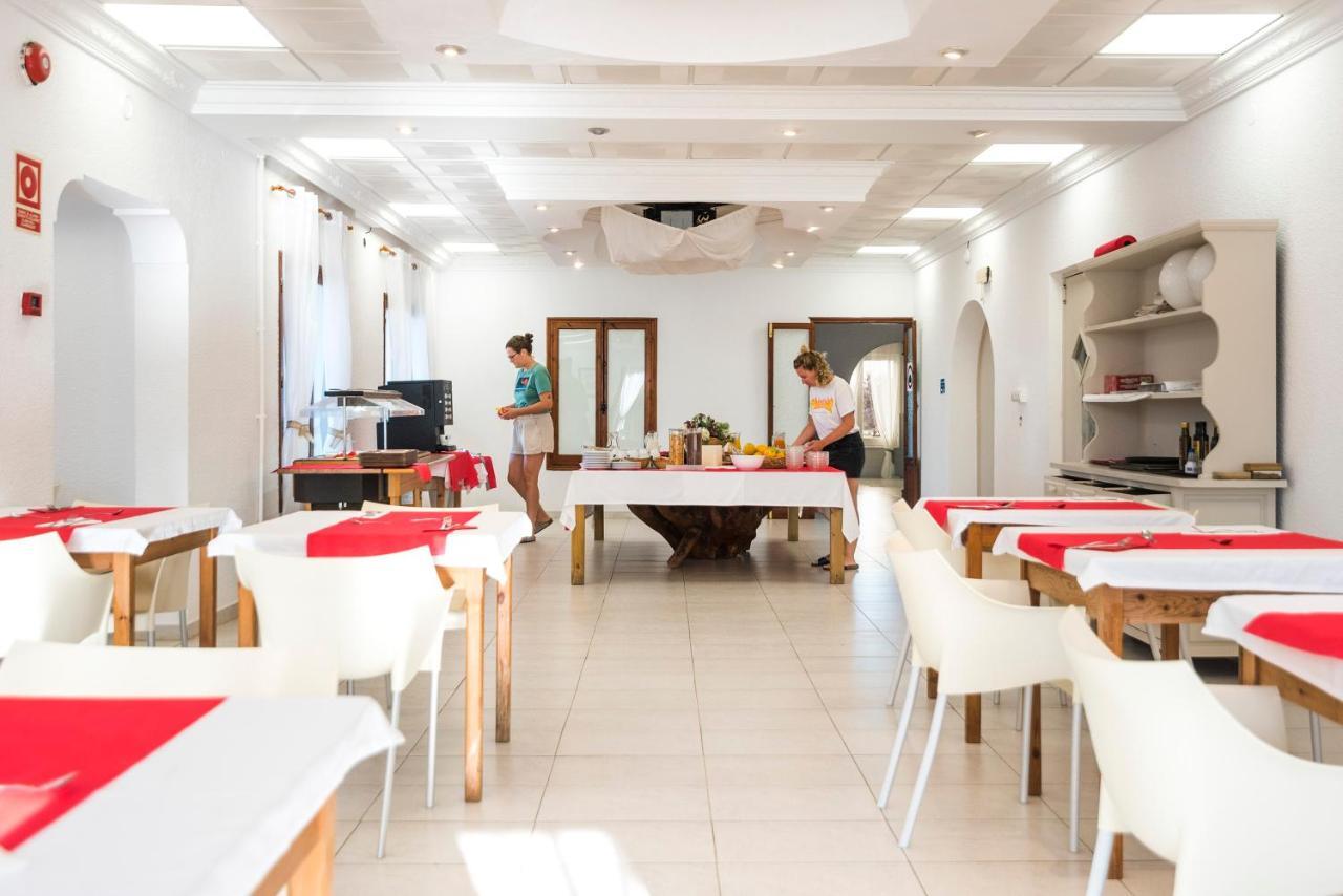 Hostal Santi Es Calo  Eksteriør billede